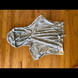 Lululemon cut off tee